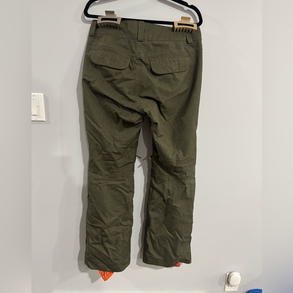MEC Snow pants - Picture 2 of 3